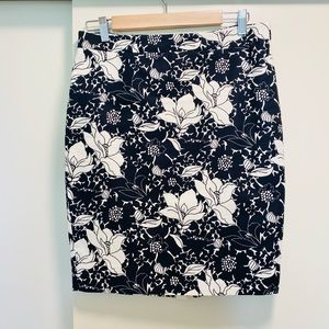 J. Crew floral pencil skirt - Size 6